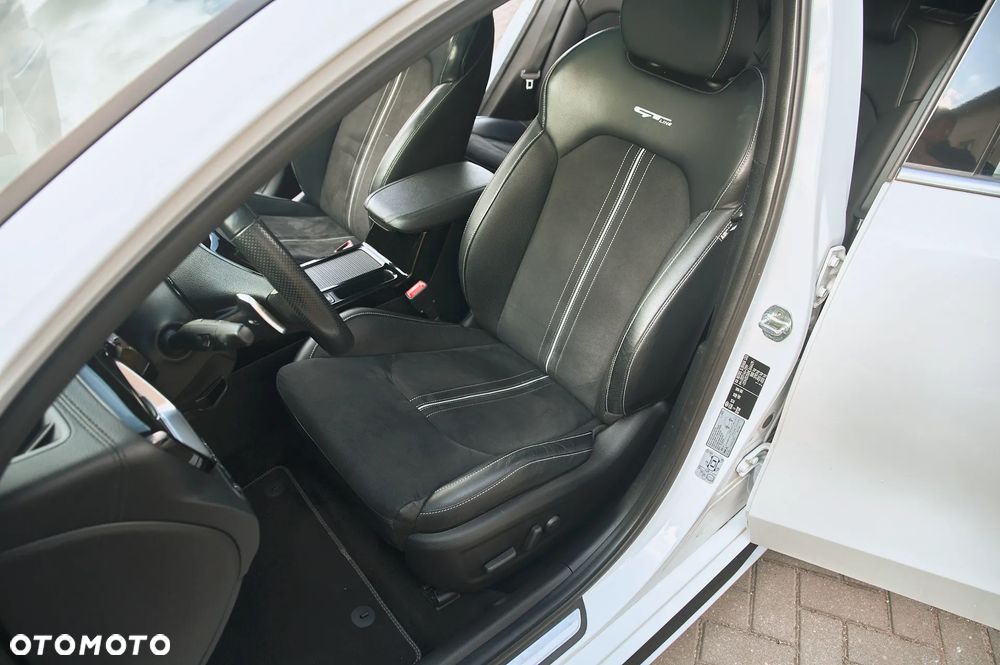 Kia ProCeed 1.5 T-GDI DCT7 OPF GT LINE - 23