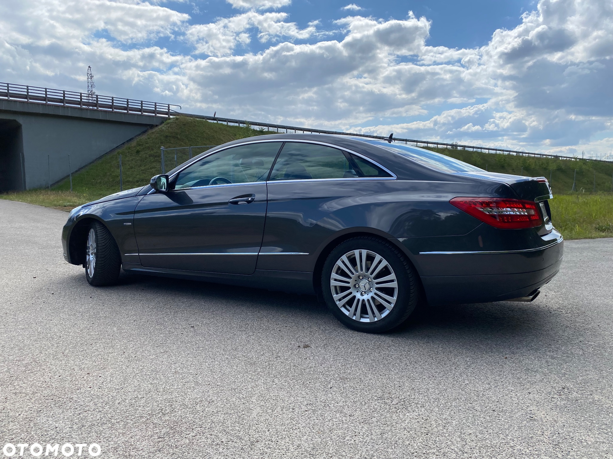 Mercedes-Benz Klasa E 350 CGI BlueEffICIENCY - 9