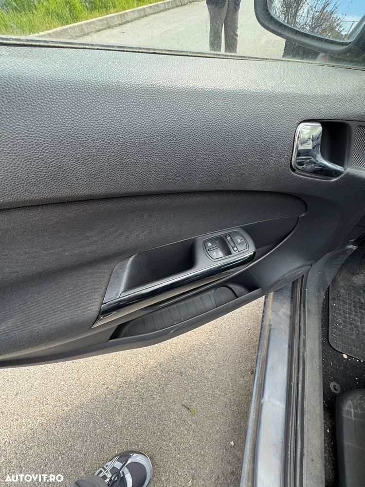 Opel Corsa Enjoy - 3
