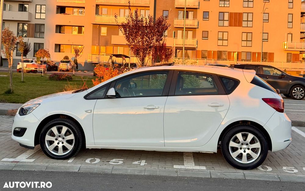 Opel Astra 1.6 CDTI Active - 11