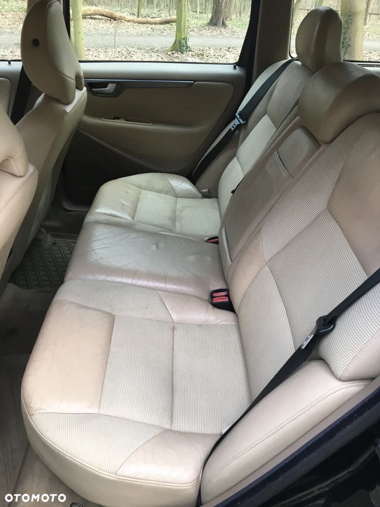 Volvo V70 D5 Momentum - 12