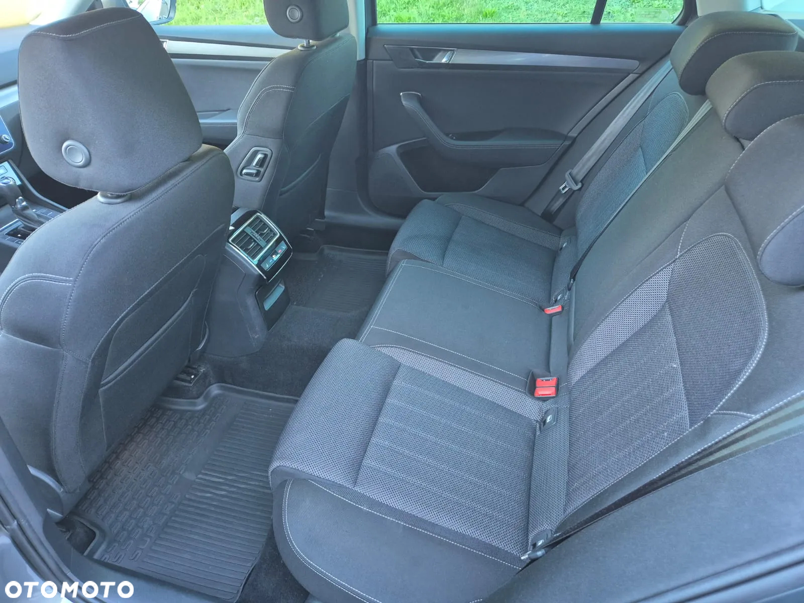 Skoda Superb 2.0 TDI SCR 4x4 Style DSG - 11