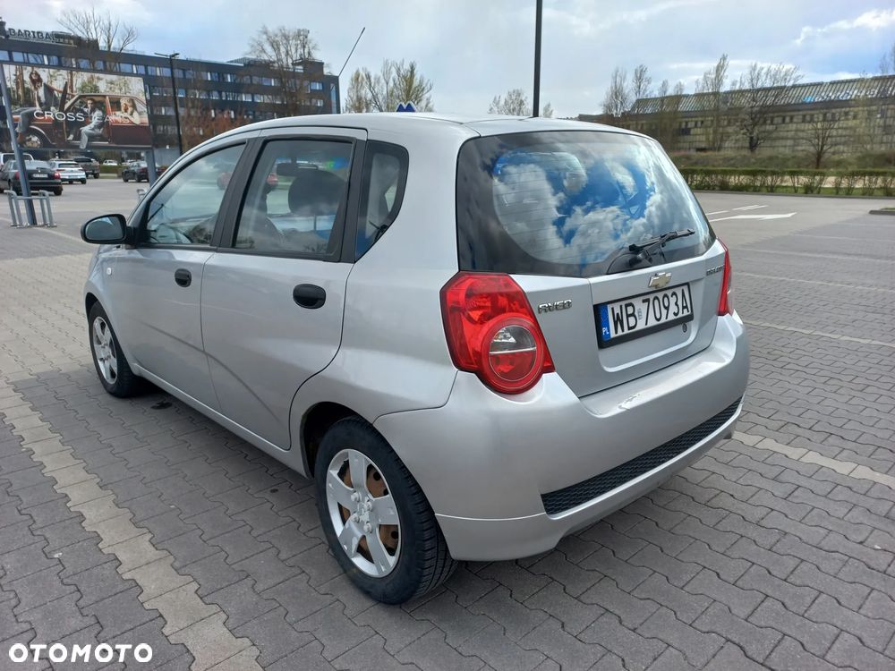 Chevrolet Aveo 1.2 16V Base (air4) - 3