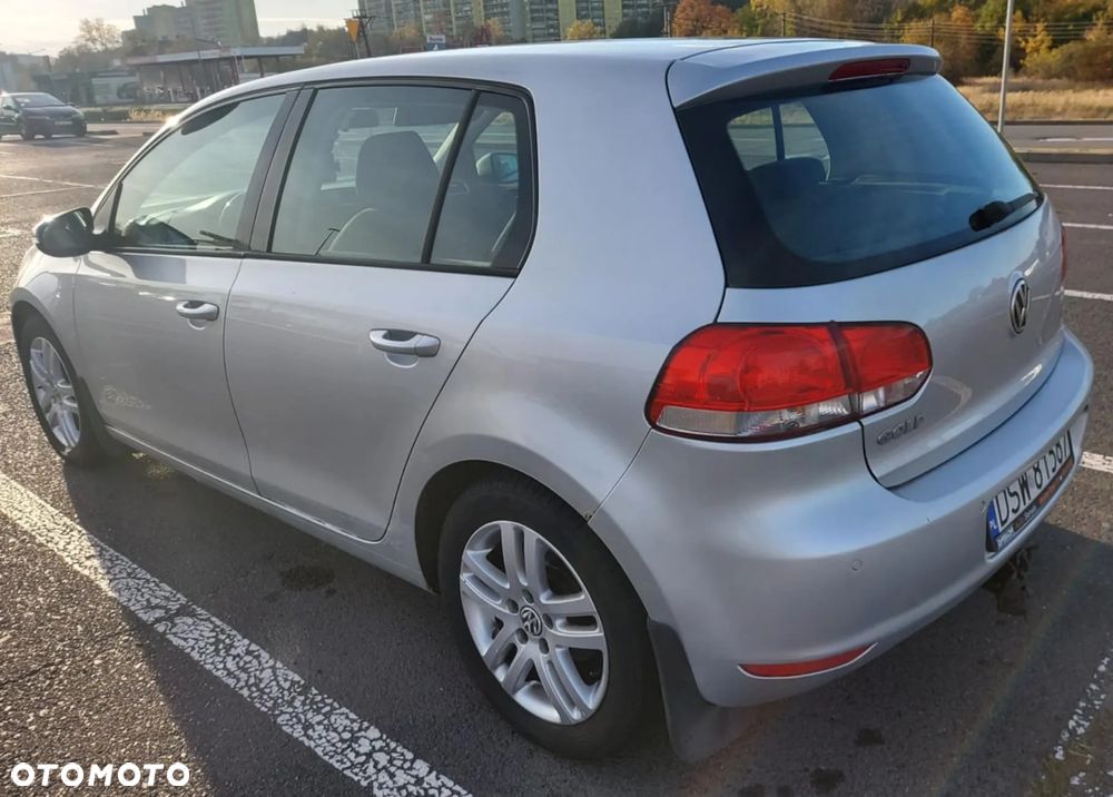 Volkswagen Golf 1.6 Comfortline - 5