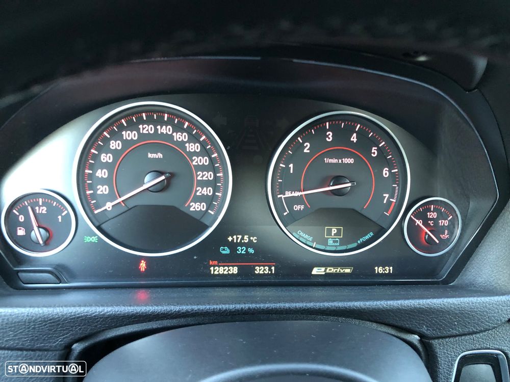 BMW 330 e iPerformance Pack M - 15