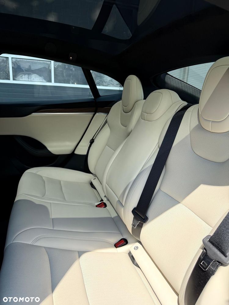 Tesla Model S Long Range AWD - 11
