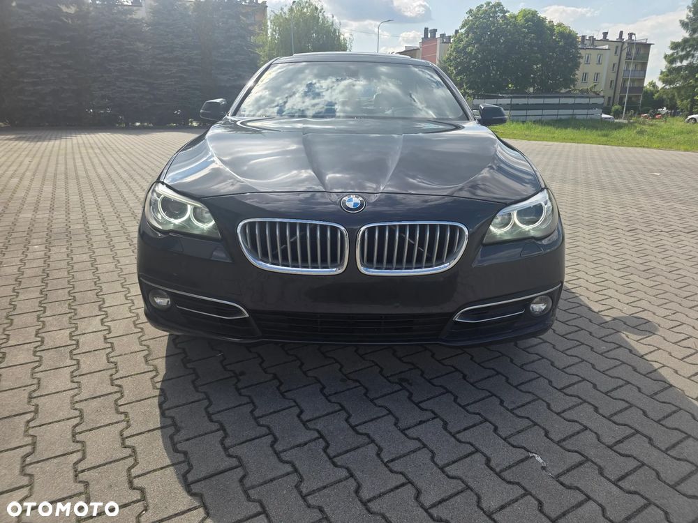 BMW Seria 5 525d xDrive Modern Line - 9