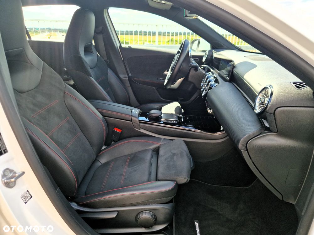 Mercedes-Benz Klasa A 250 AMG Line 7G-DCT - 16