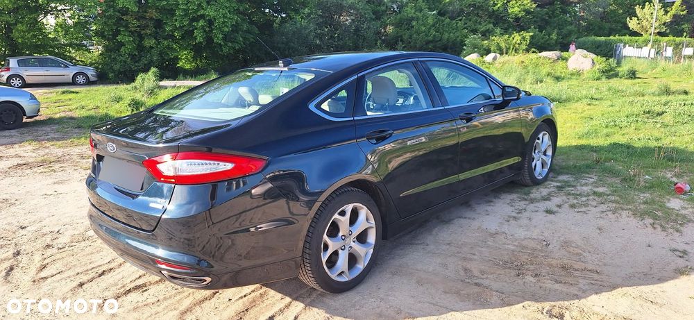 Ford Fusion - 4