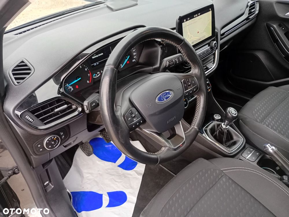 Ford Fiesta 1.0 EcoBoost S&S TITANIUM - 26