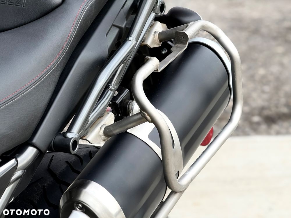 Moto Guzzi V85 - 16