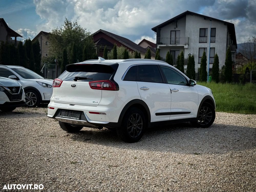 Kia Niro 1.6 GDI 2WD Aut. Vision - 5