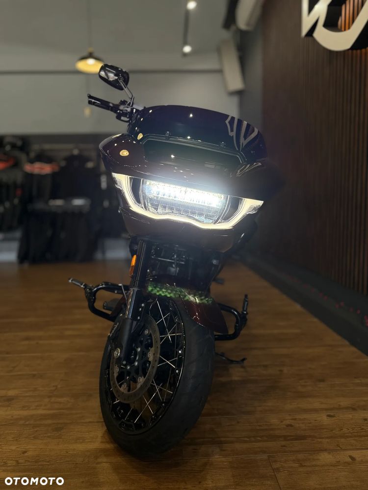 Harley-Davidson Touring Road Glide - 3