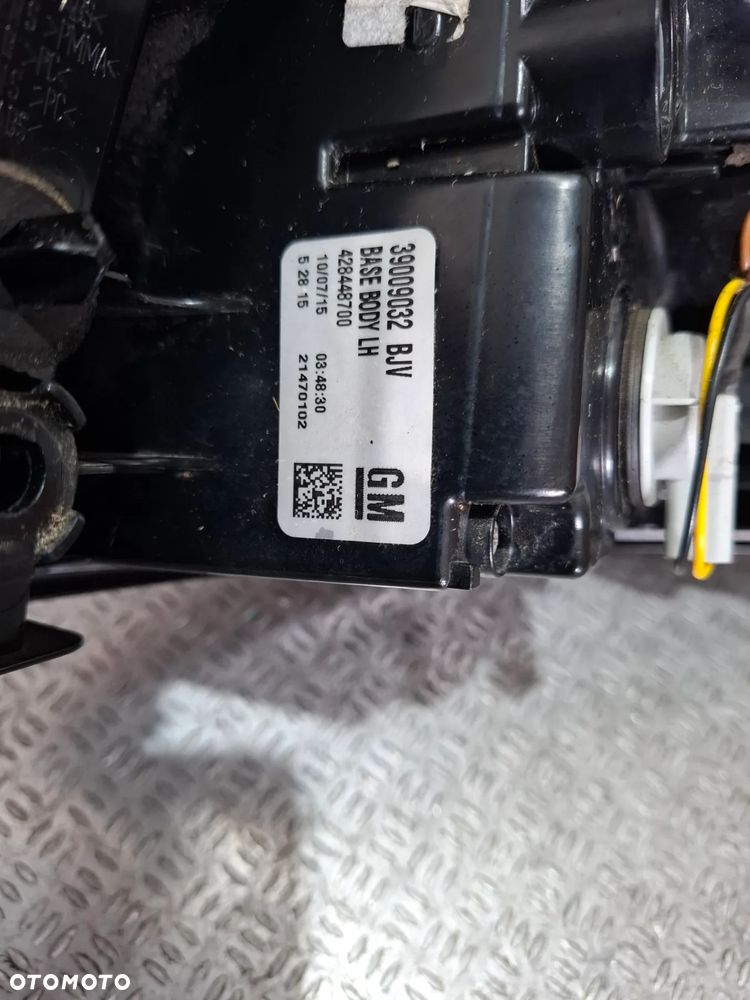 Lampa lewy tył Opel Zafira C 2015 rok - 3