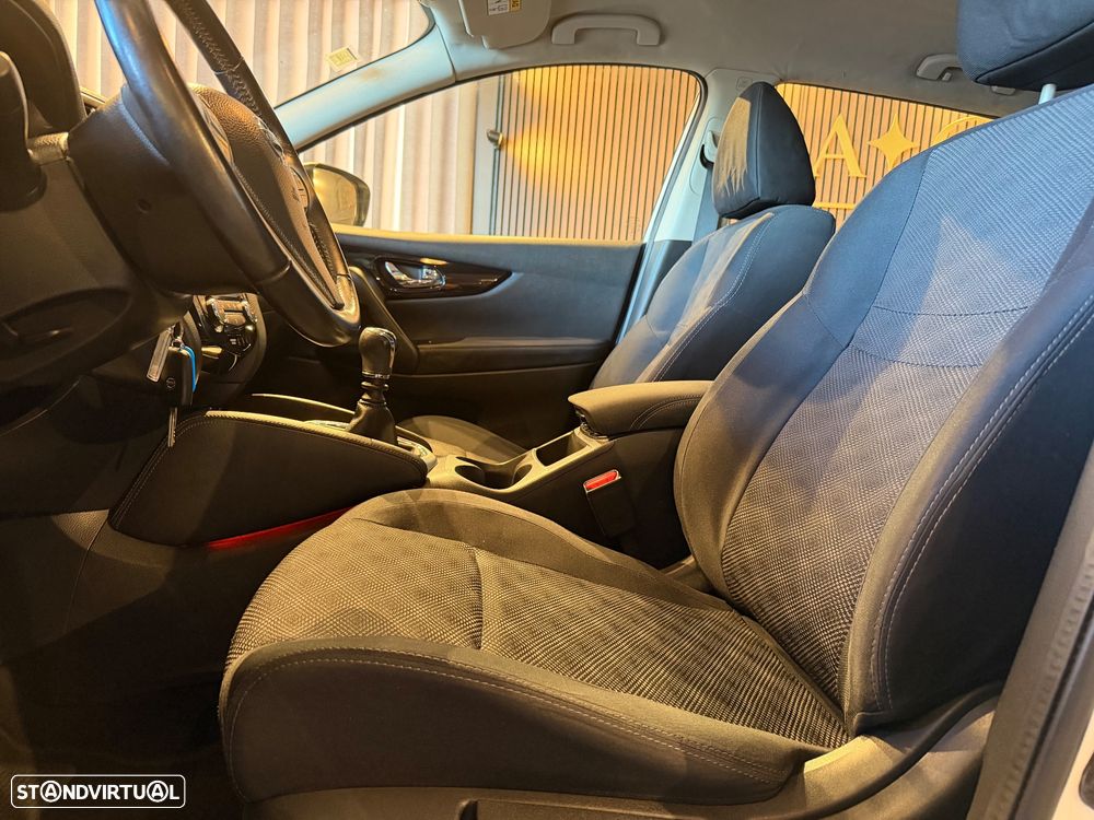 Nissan Qashqai 1.6 dCi N-Connecta RS+PS 4x4i - 19
