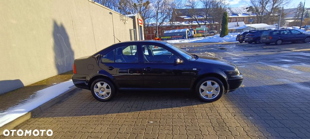 Volkswagen Bora 1.6 Comfortline - 18