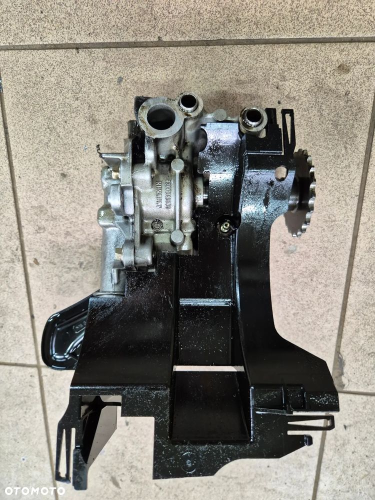 POMPA OLEJU TRAFIC VIVARO 2.0 DCI M9R  06-14 - 2