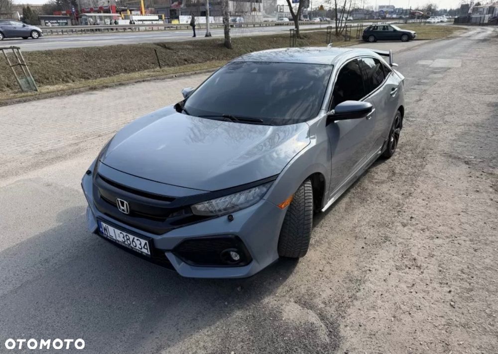 Honda Civic 1.5 i-VTEC Turbo CVT Sport - 4