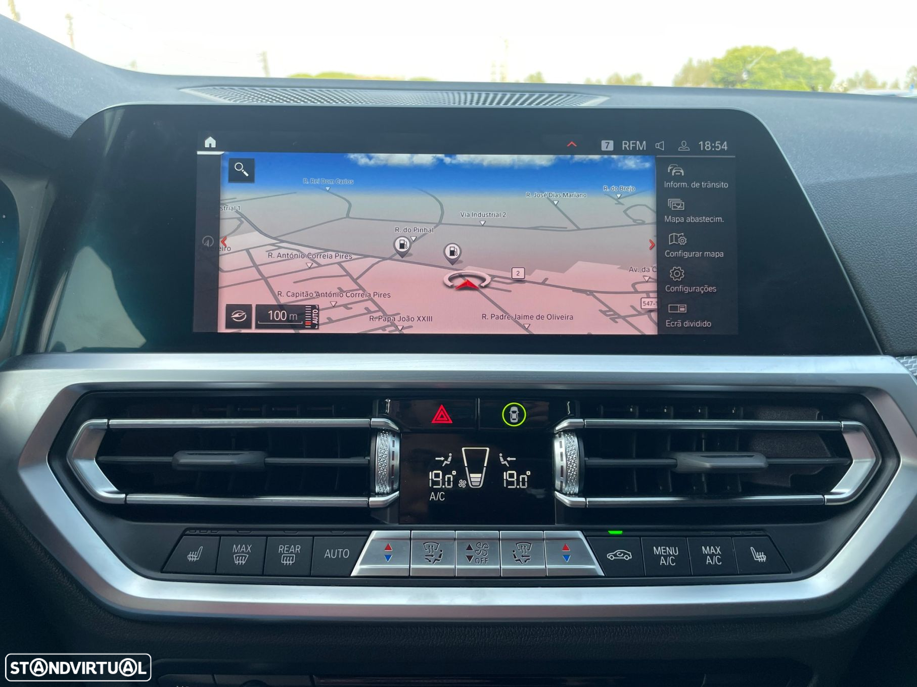 BMW 330 e Touring Pack Desportivo M Pro Auto - 23