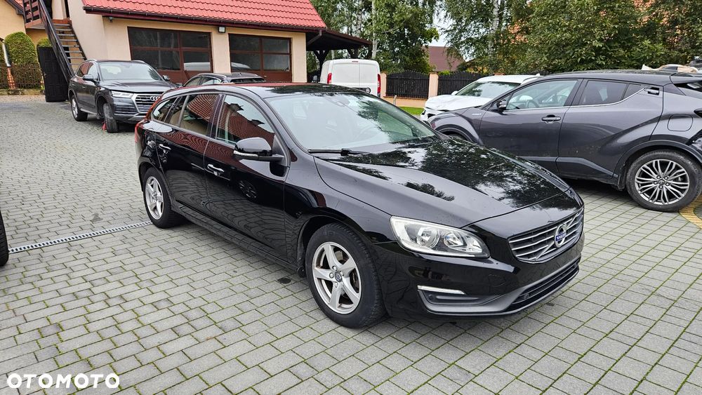 Volvo V60 D2 Momentum - 3