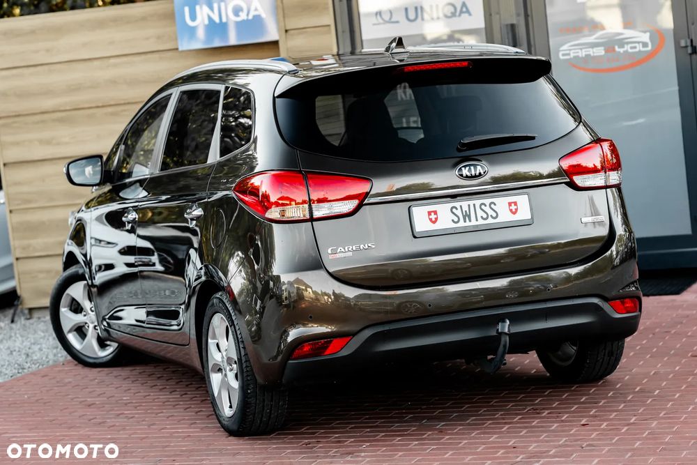 Kia Carens 1.7 CRDi 141 Dream Team Edition - 10
