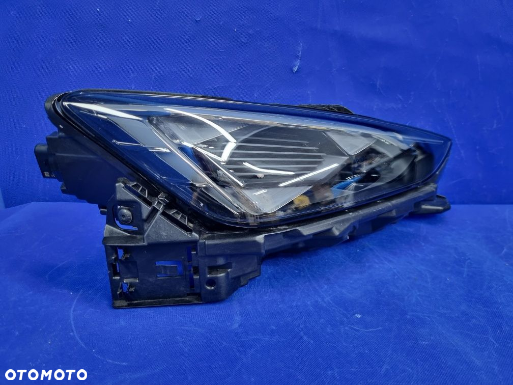 LAMPA przednia prawa CUPRA FORMENTOR Lift EUROPA 21-24 lewy przód oem - 4