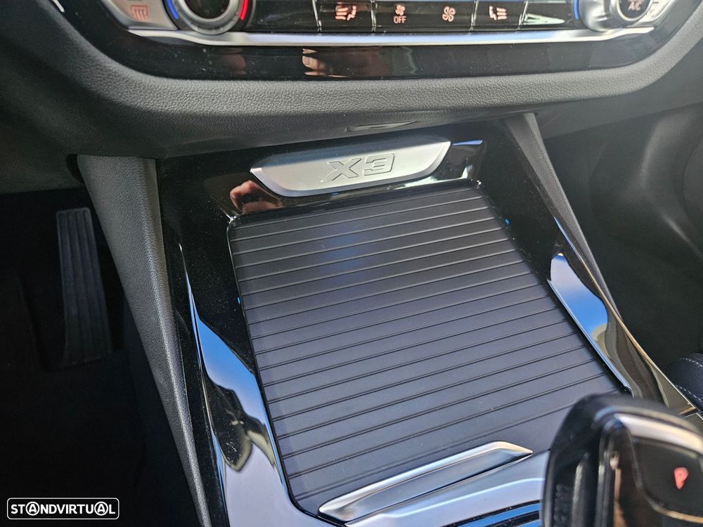 BMW X3 30 e xDrive xLine - 32