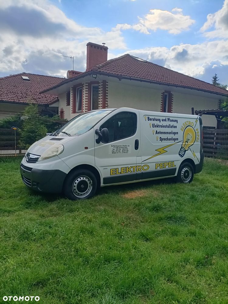Opel Vivaro - 24