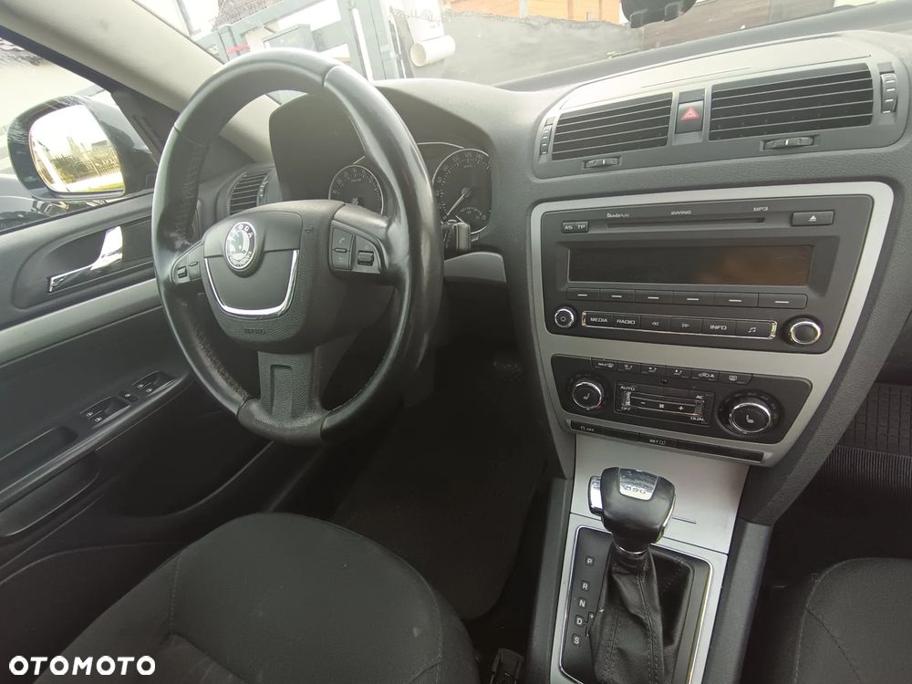 Skoda Octavia 1.6 TDI DPF DSG FAMILY - 4