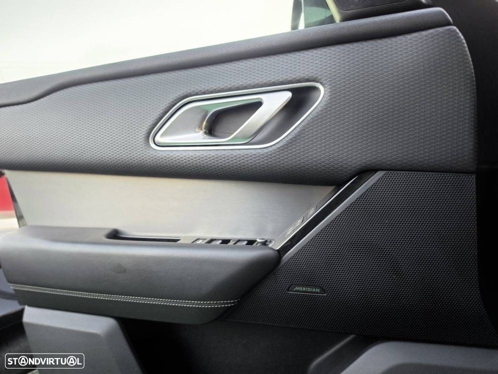Land Rover Range Rover Velar 2.0 D R-Dynamic S - 25