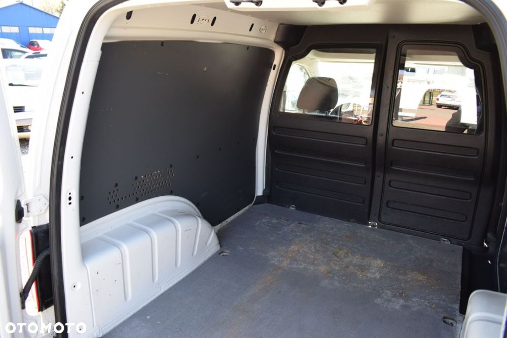 Volkswagen Caddy - 12