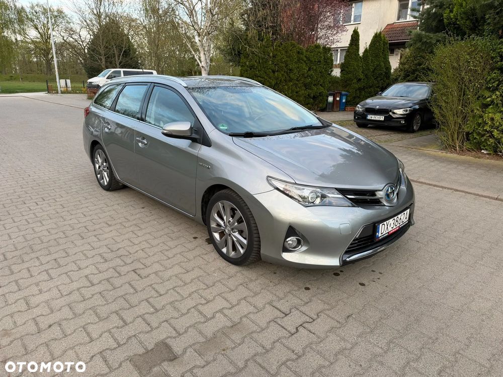 Toyota Auris 1.8 HSD Luna - 6