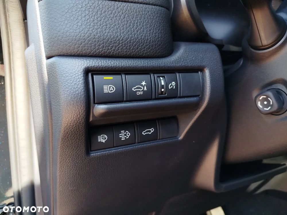 Toyota Land Cruiser - 10