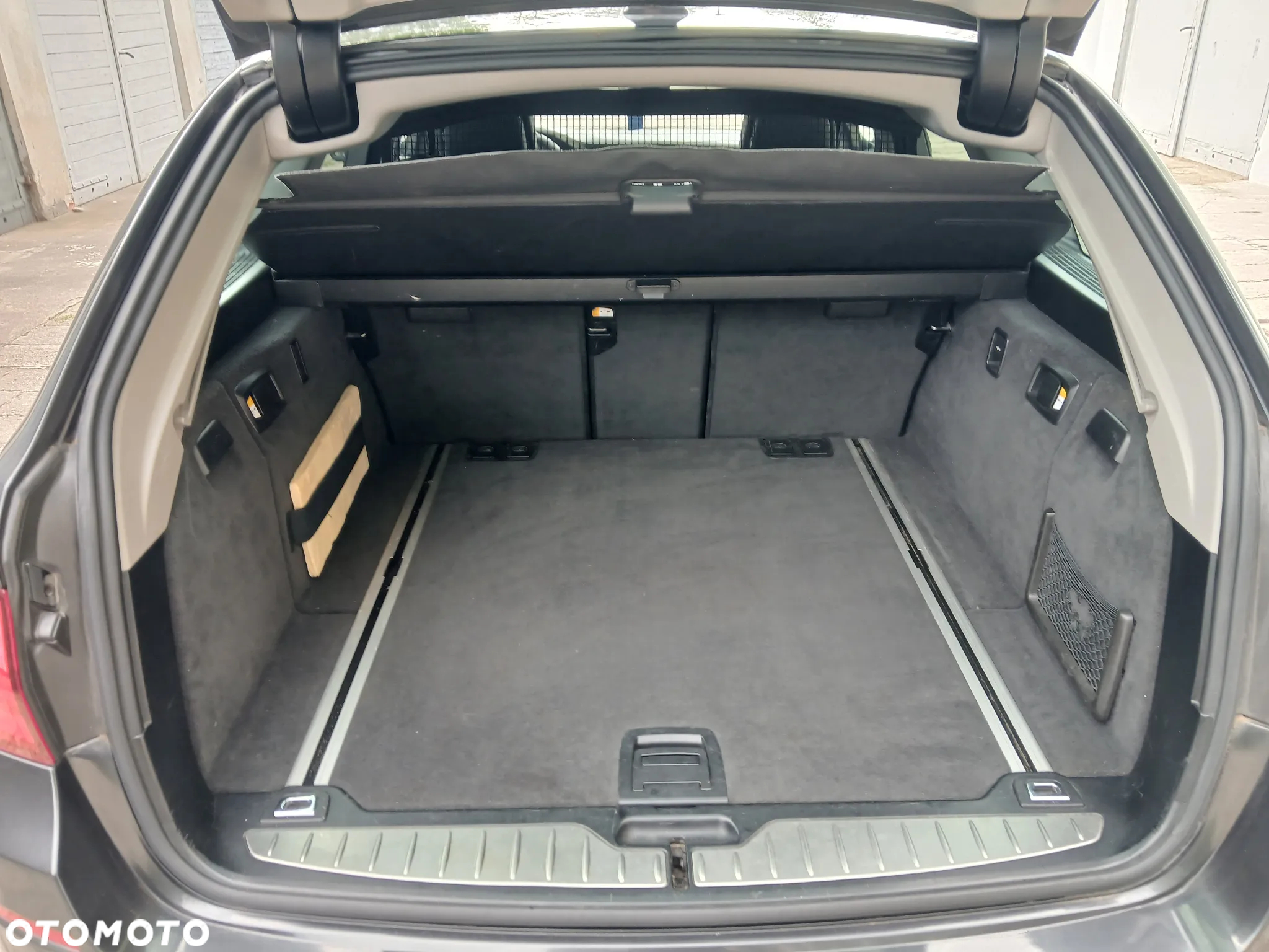 BMW Seria 5 520d Touring - 10
