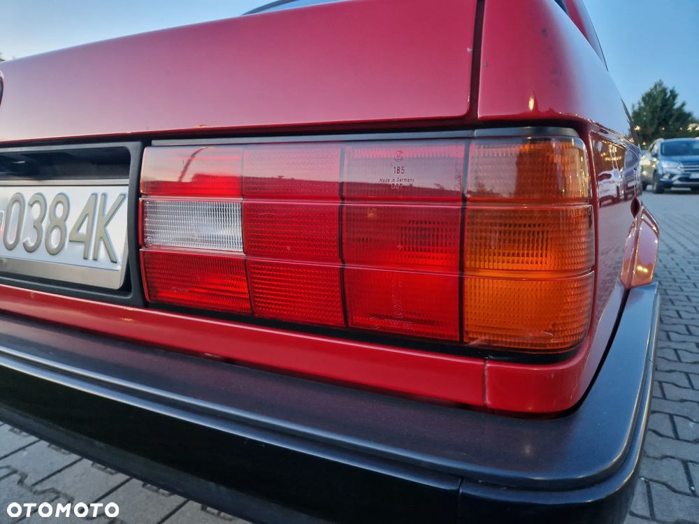 BMW Seria 3 316i - 10