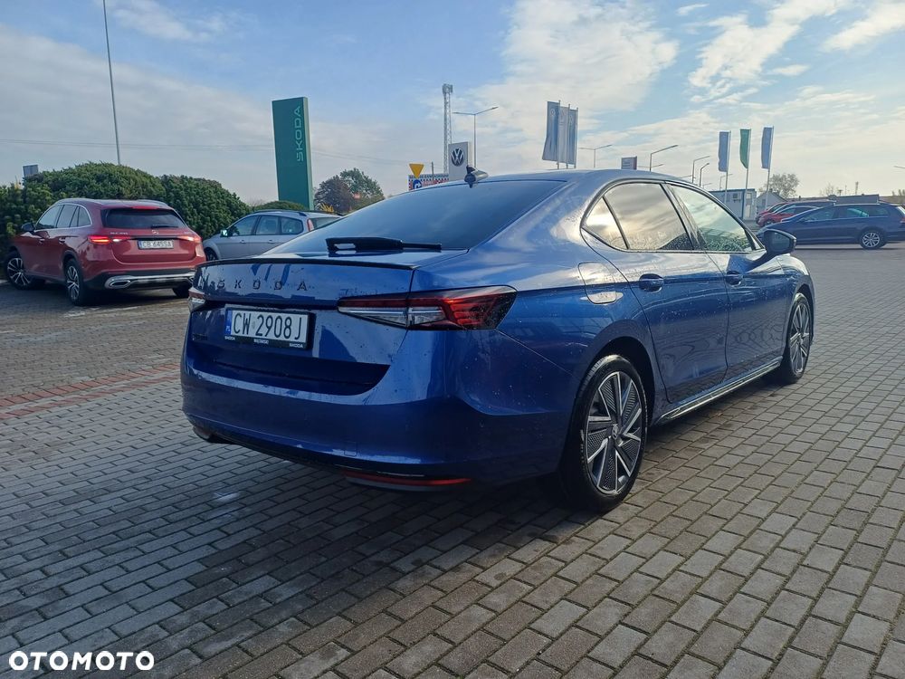 Skoda Superb 2.0 TSI Sportline DSG - 5