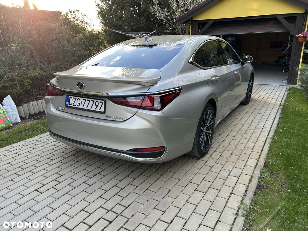 Lexus ES 300h Prestige - 4