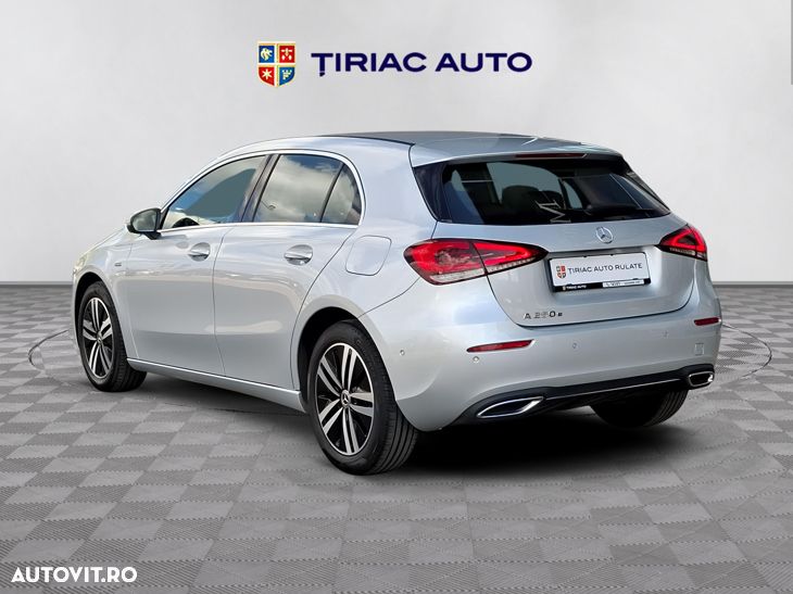 Mercedes-Benz A 250 - 4