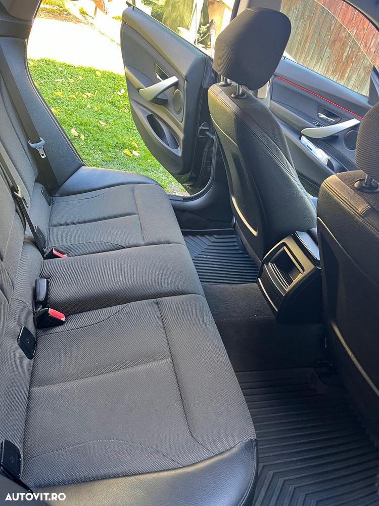 BMW Seria 3 320d Aut. - 9