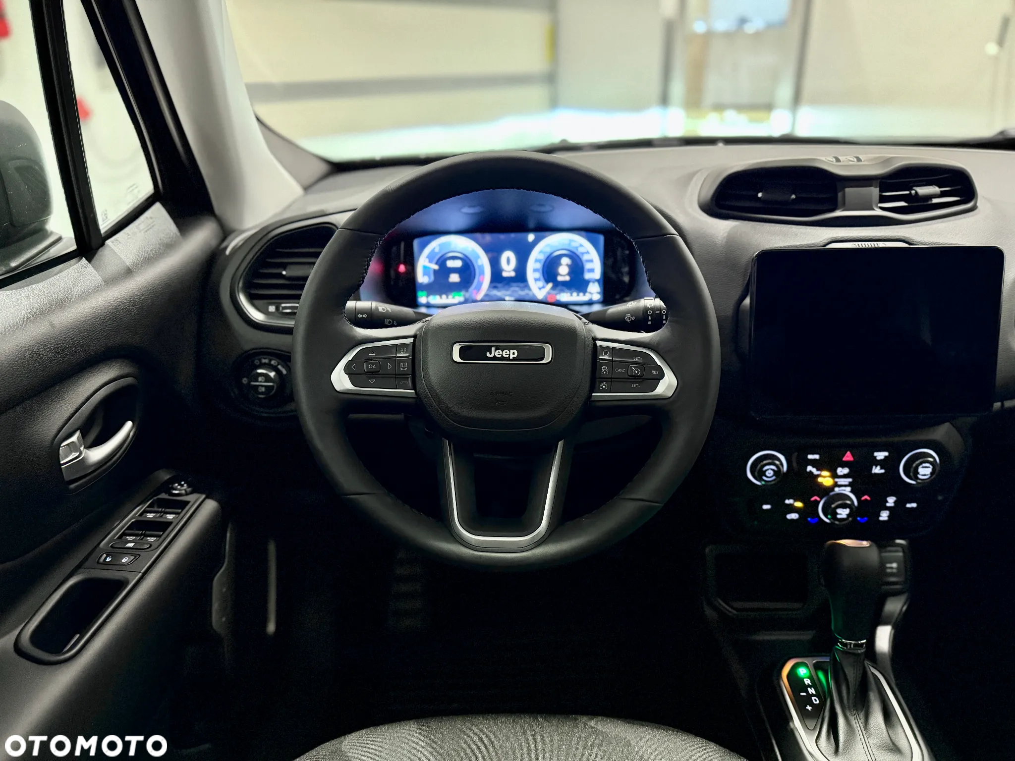 Jeep Renegade - 33