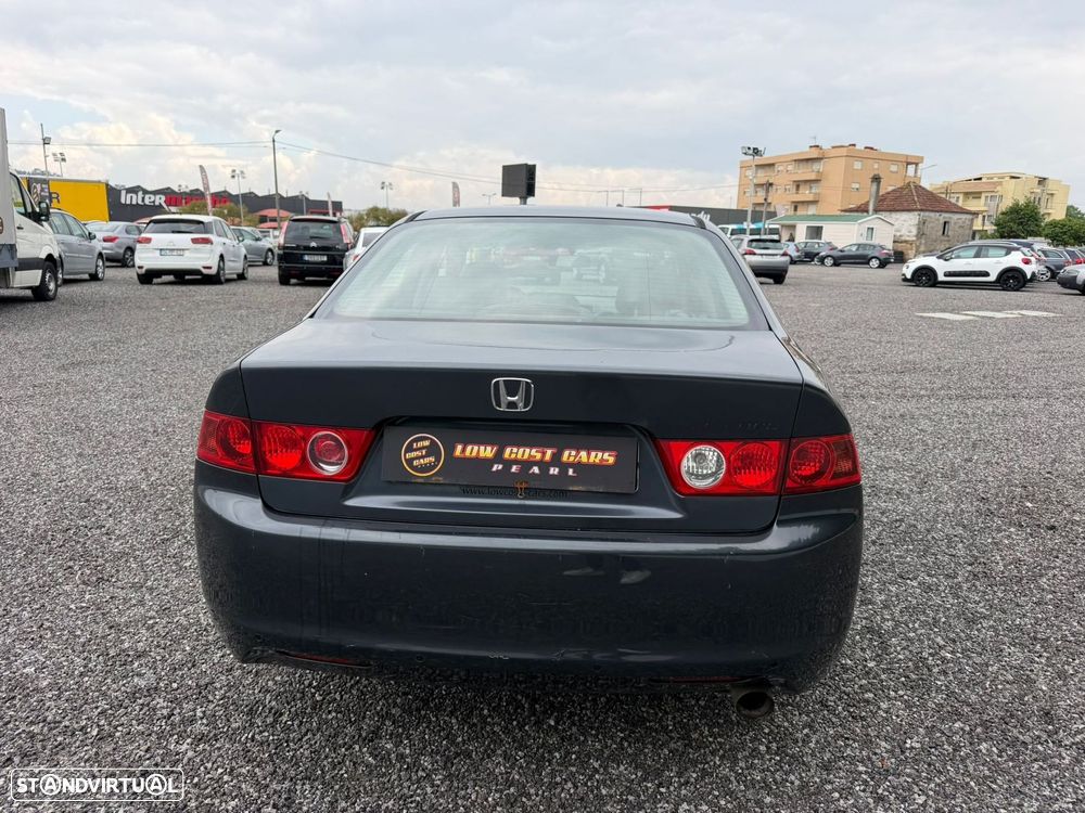 Honda Accord 2.0 Sport - 10