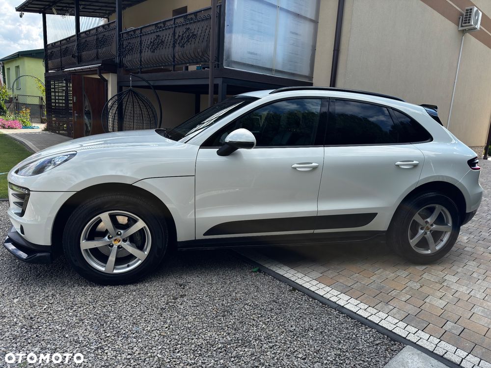 Porsche Macan - 4