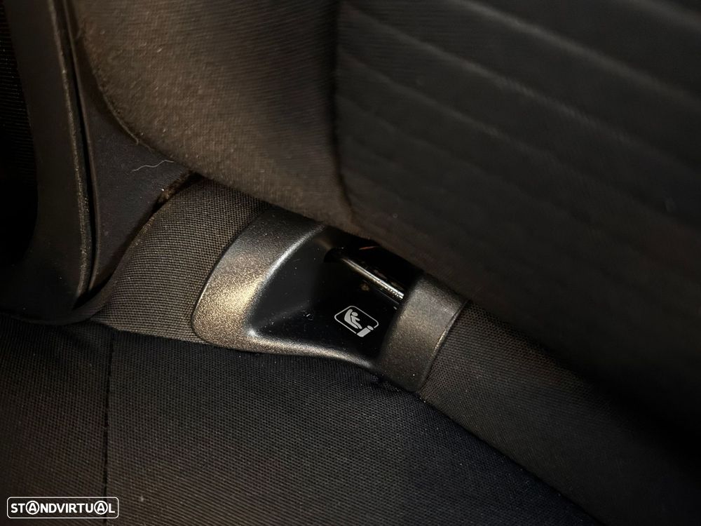 Ford Kuga 1.5 TDCi EcoBlue Titanium - 27