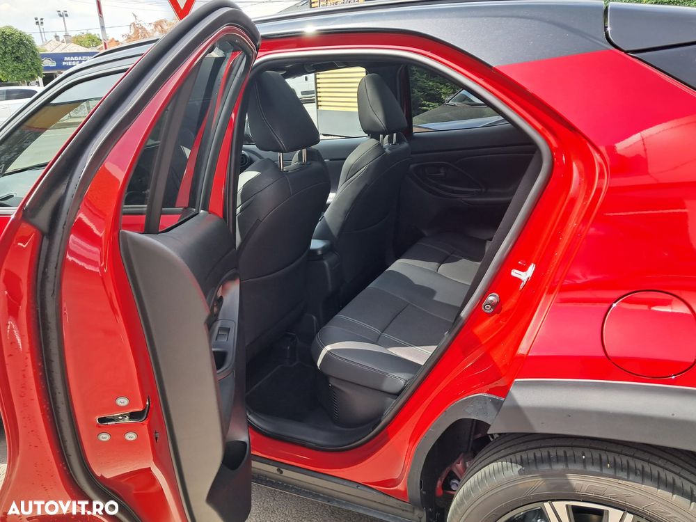 Toyota Yaris Cross 1.5 VVT-i HSD 4x2 Exclusive Adventure - 14