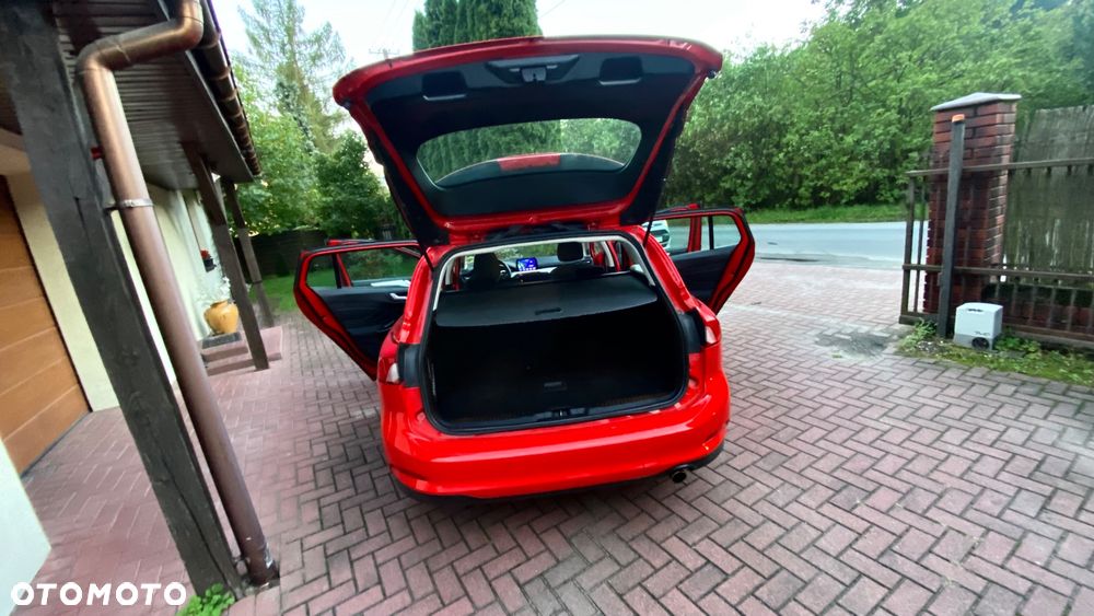 Ford Focus 1.5 EcoBlue Active Business - 11