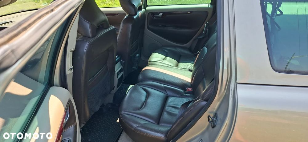 Volvo XC 70 - 12