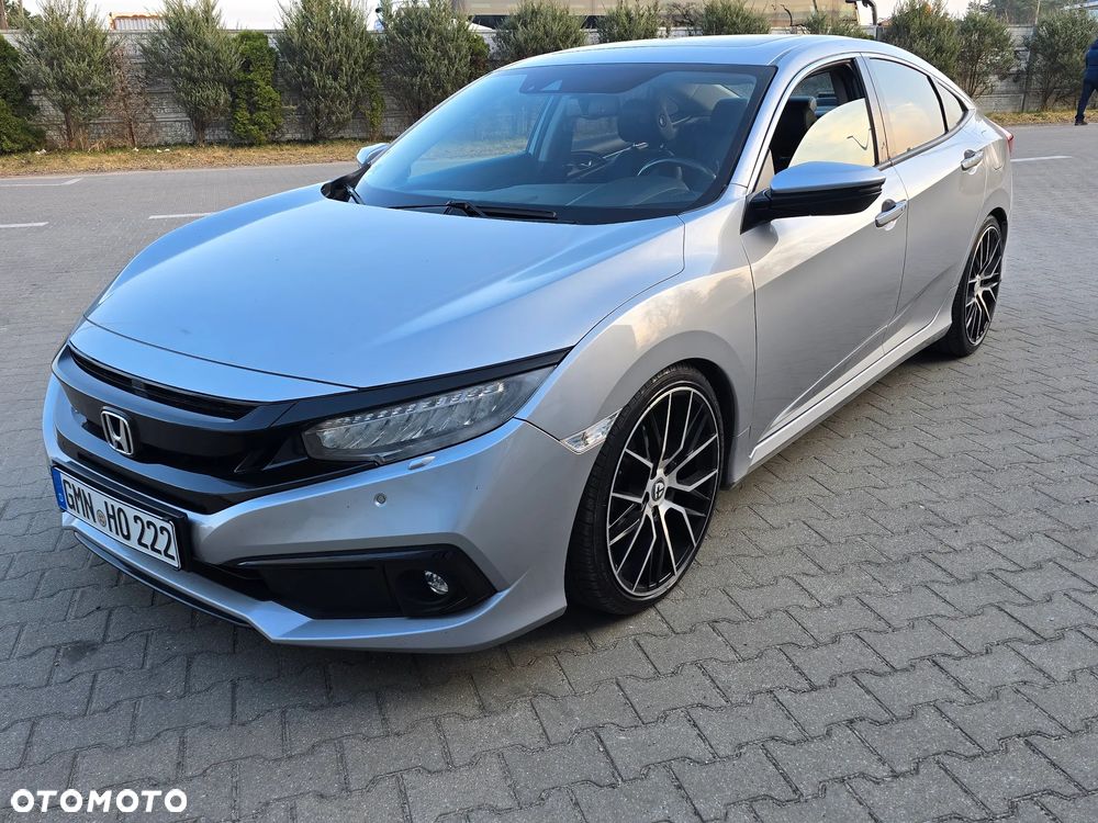 Honda Civic 1.5 i-VTEC Turbo CVT Executive - 2