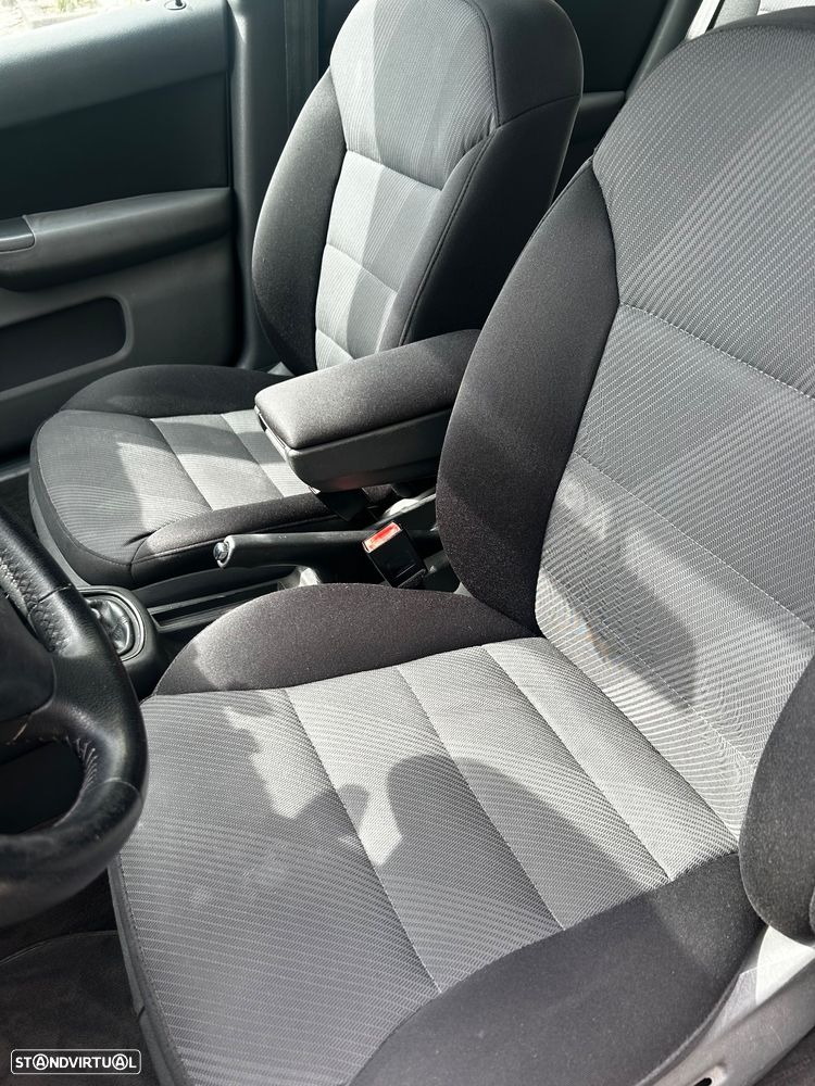 Audi A3 1.9 TDI Attraction - 4