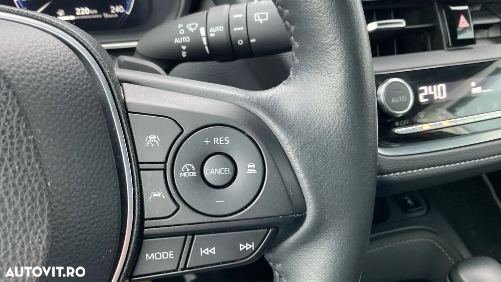 Toyota Corolla 2.0 HSD Exclusive - 26