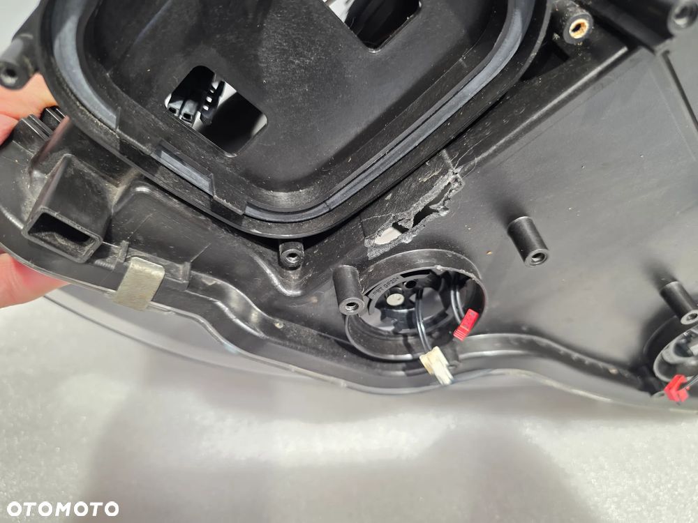 BMW E92 / E93 PRAWY BI-XENON SKRĘTNY DYNAMIC PRAWA LAMPA PRZEDNIA PRZÓD , NR 7239932 / 7239932-07 / 0301261284 , NR AUKCJI LPP201 - 33